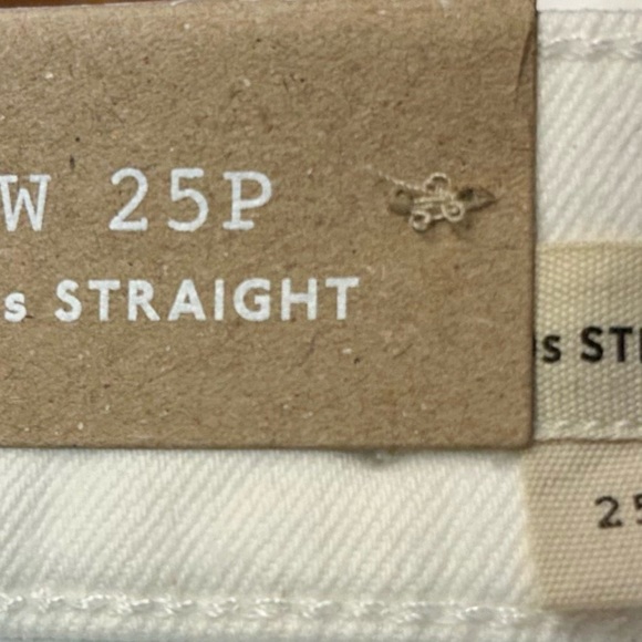 NWT Madewell The Petite '90s Straight Jean in Tile White, Ripped, Size 25P - Picture 13 of 16